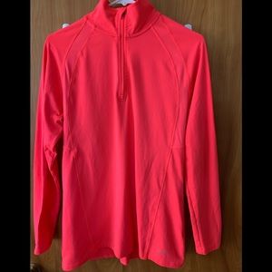 Champion quarter zip. Size medium.